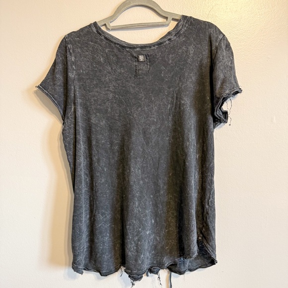 Billabong Black Acid Wash Lace Up Tee Size Large - Picture 5 of 5